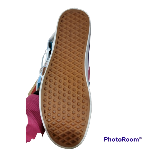 VANS - Picture 4 of 4